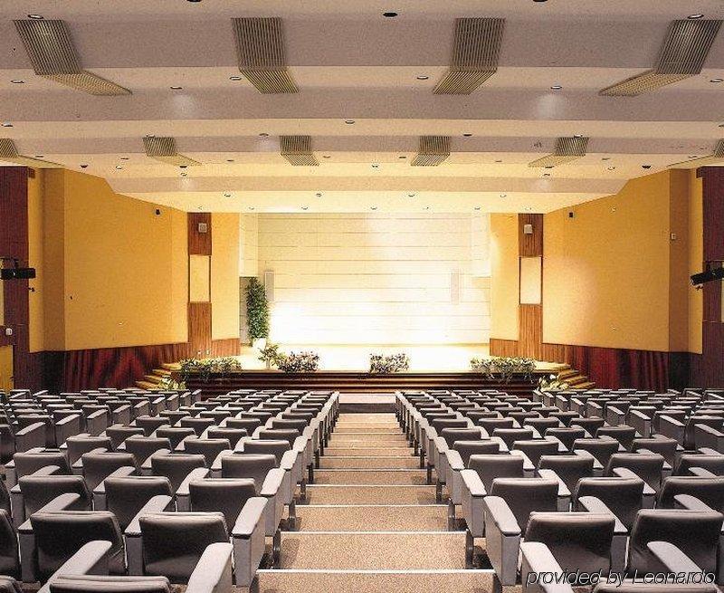 Hotel Kongresowy Кельце Удобства фото
