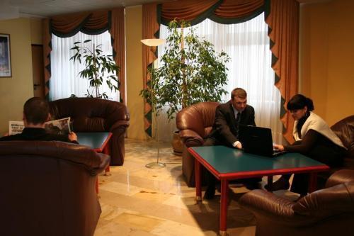 Hotel Kongresowy Кельце Экстерьер фото