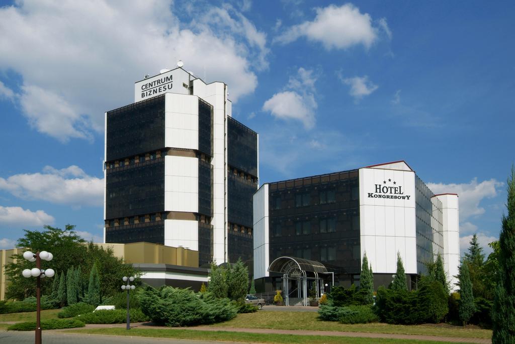 Hotel Kongresowy Кельце Экстерьер фото